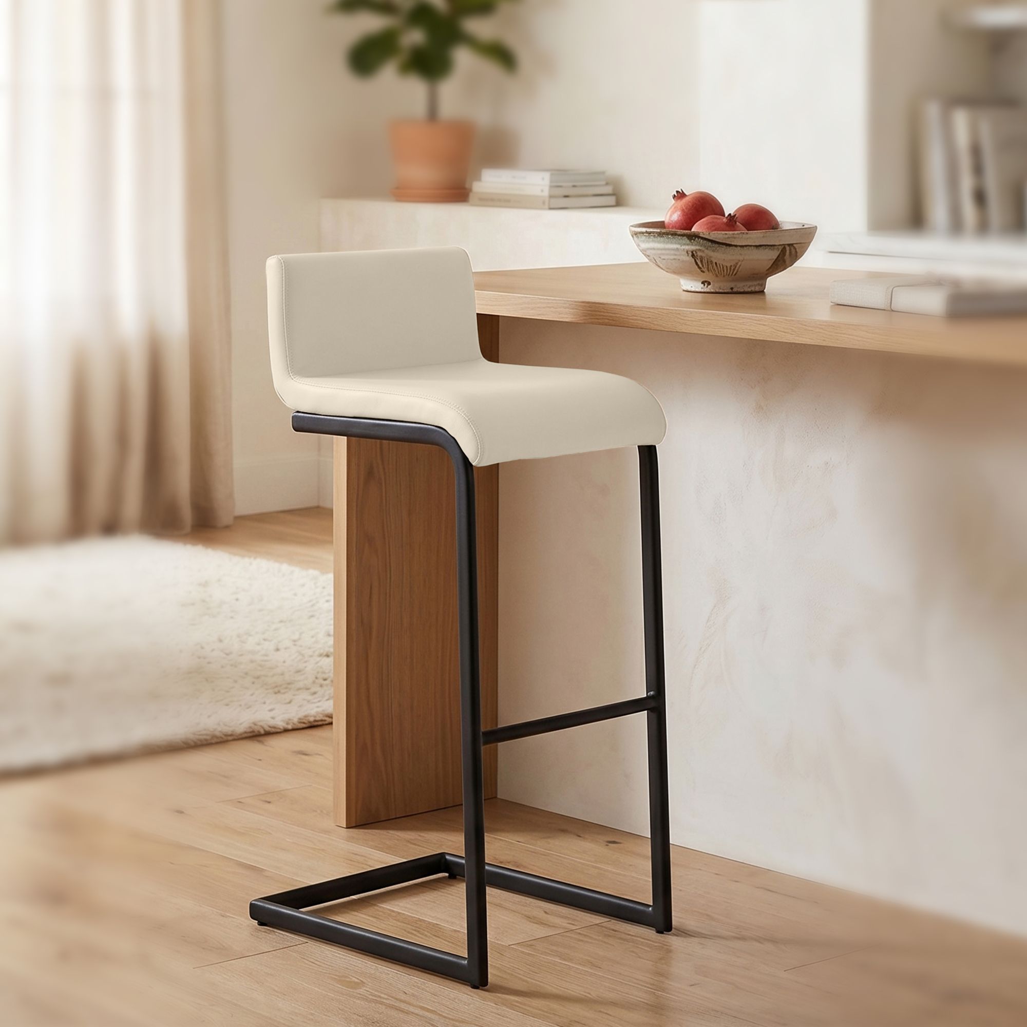 Lot de 2 Tabourets de Bar Newport, Piétement Métallique Noir