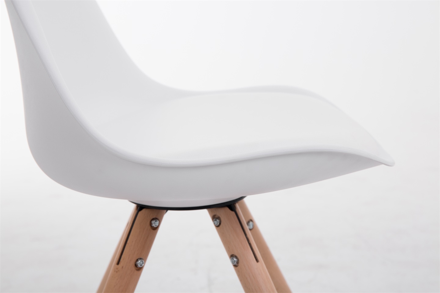 Chaise Toulouse similicuir piétement rond