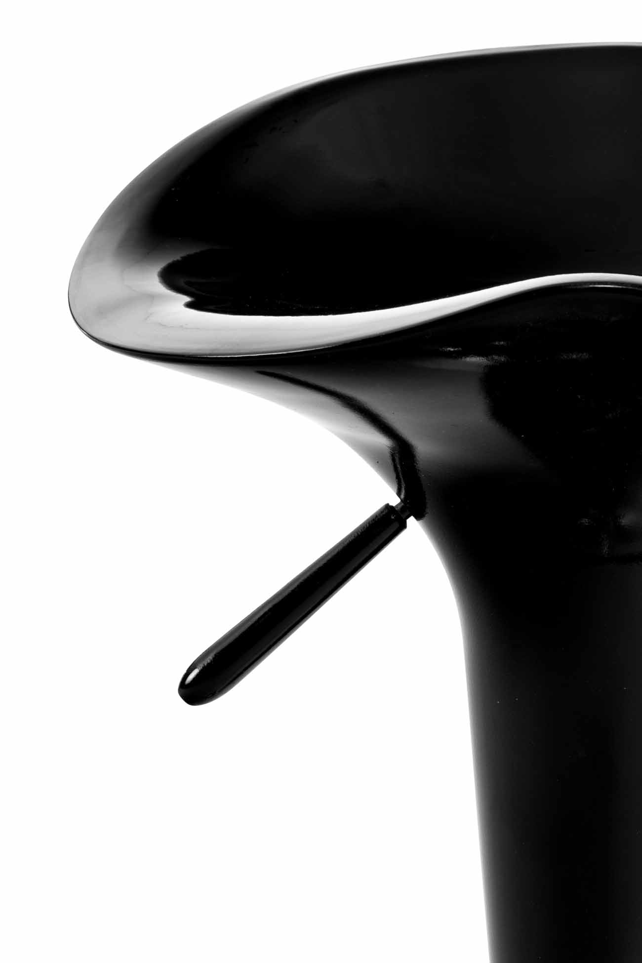 Tabouret de bar Saddle avec Assise en p^lastique pied en métal