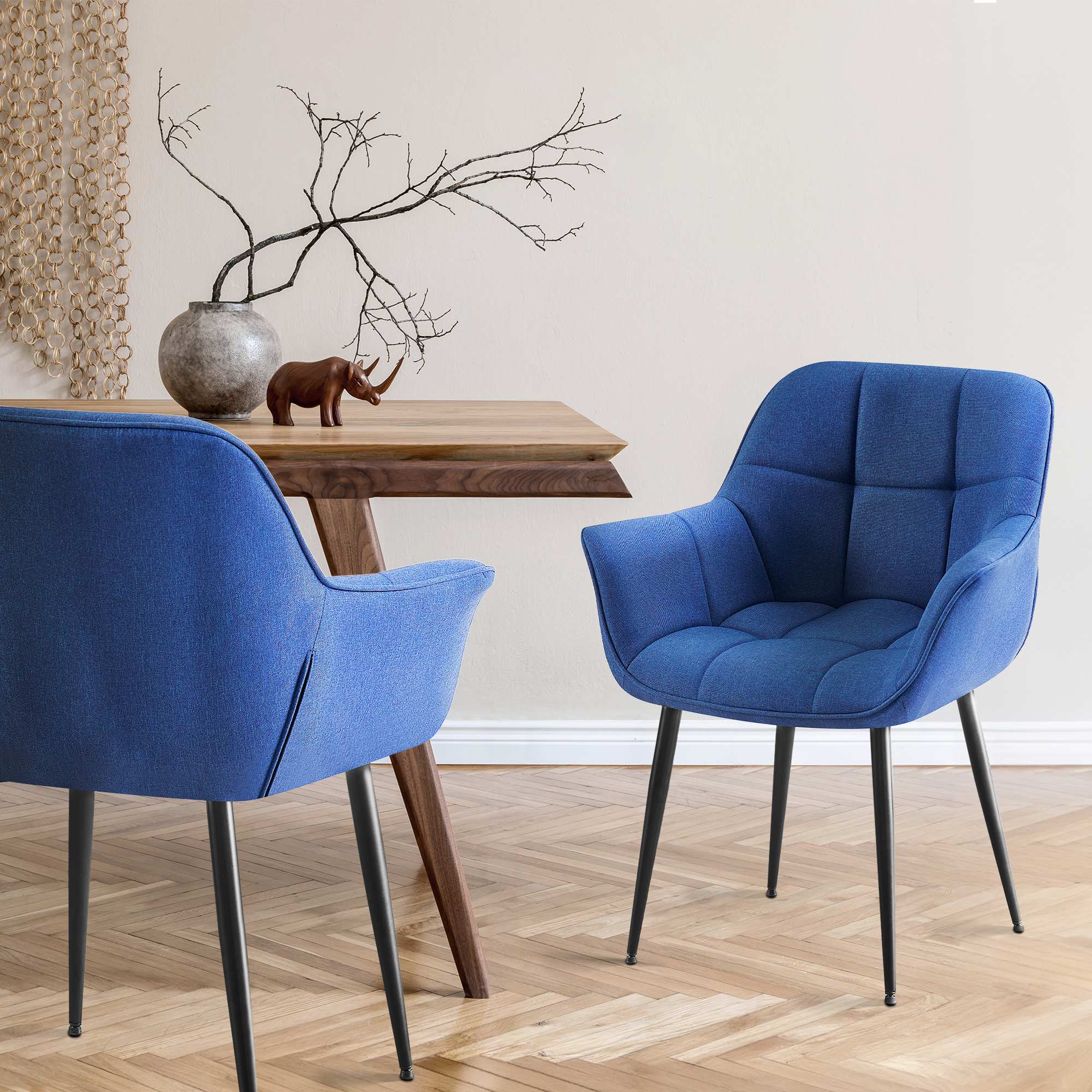 Chaise de salle à manger Roseville avec accoudoirs et pieds en métal