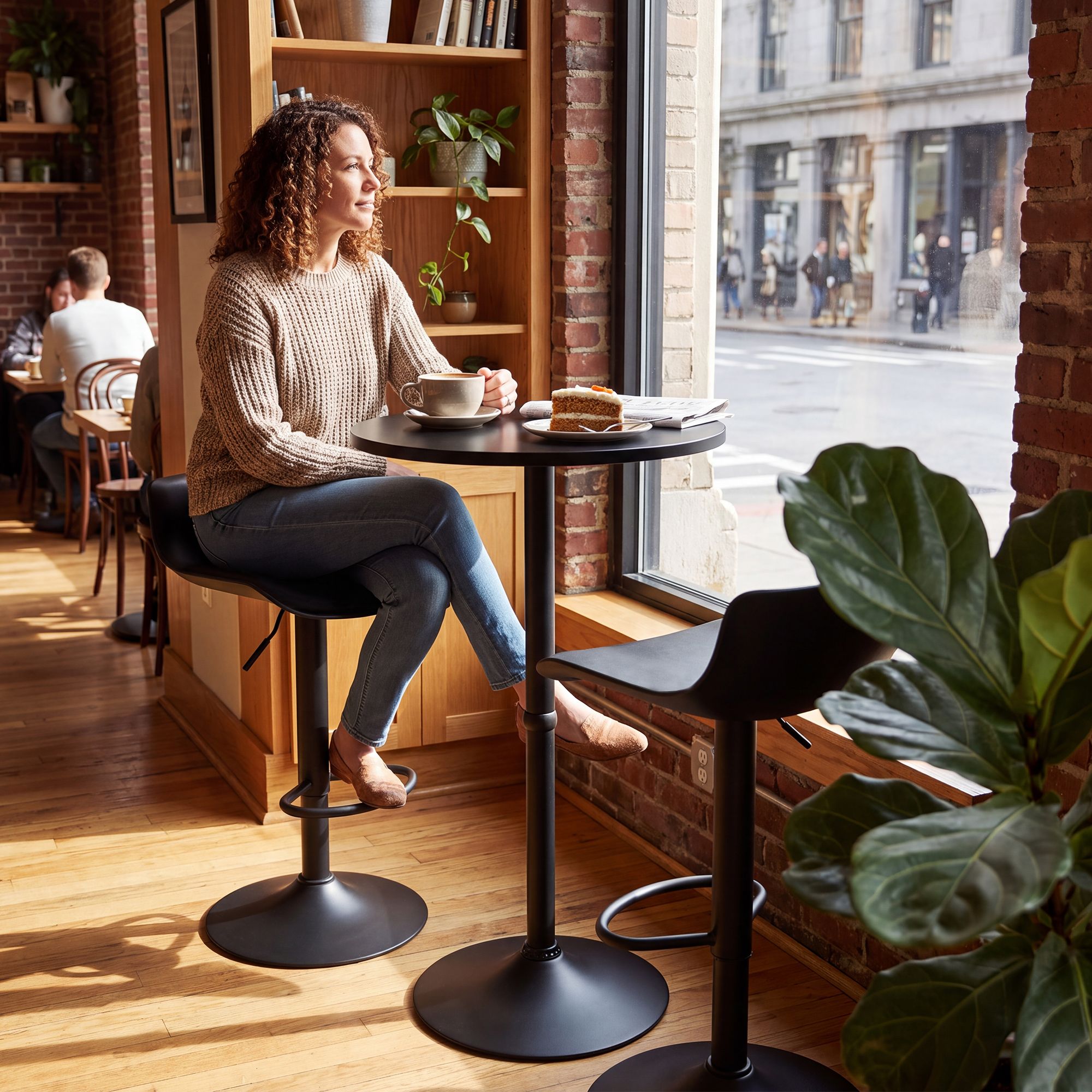 Ensemble table de bar Navo avec 2 tabourets de bar