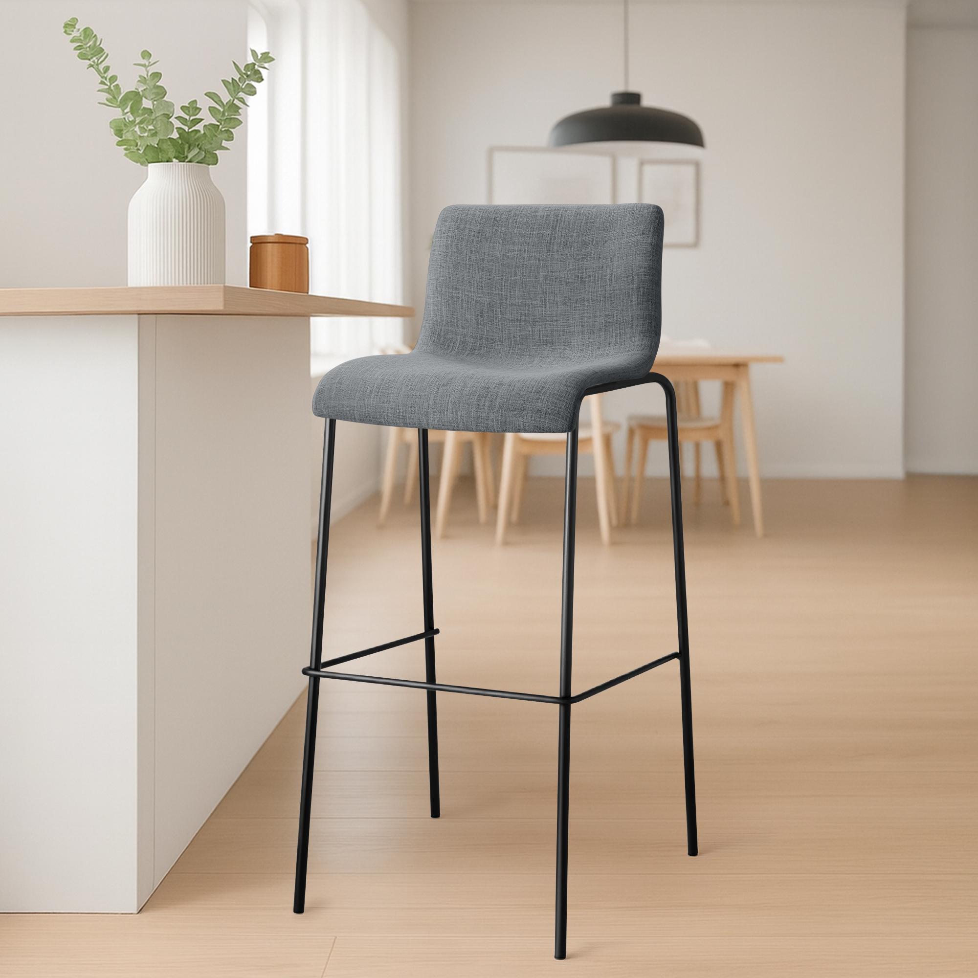 Tabouret de bar Hover en tissu avec pied a 4 branches