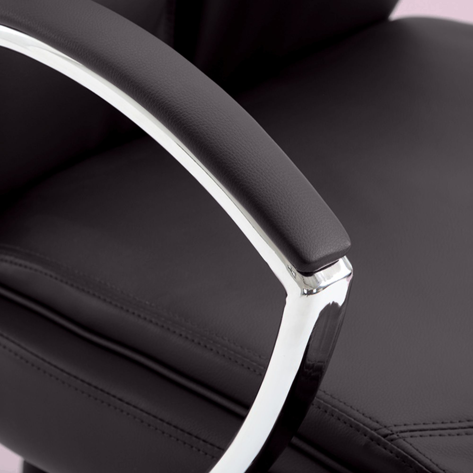 Chaise de bureau Arlen aspect cuir