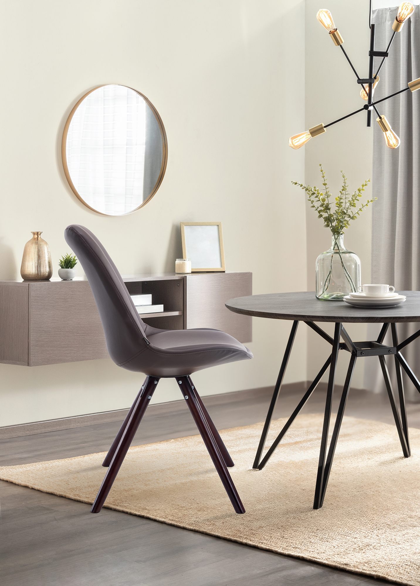 Chaise visiteur LAVAL similicuir pieds ronds