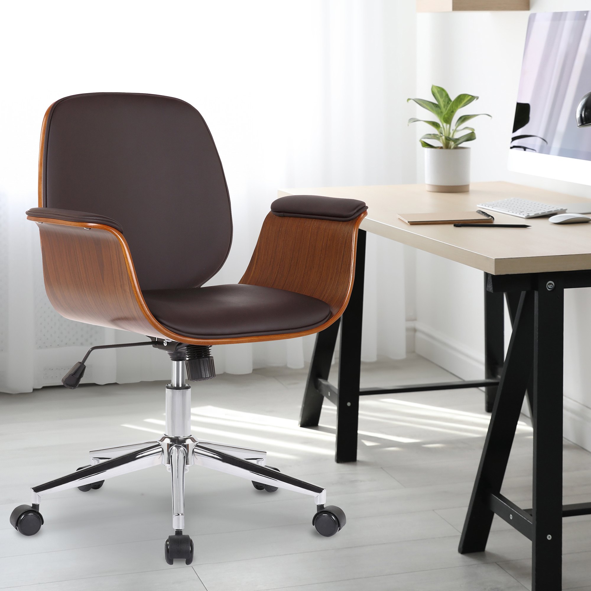 Fauteuil de bureau Kemberg en similicuir avec coque d'assise en bois