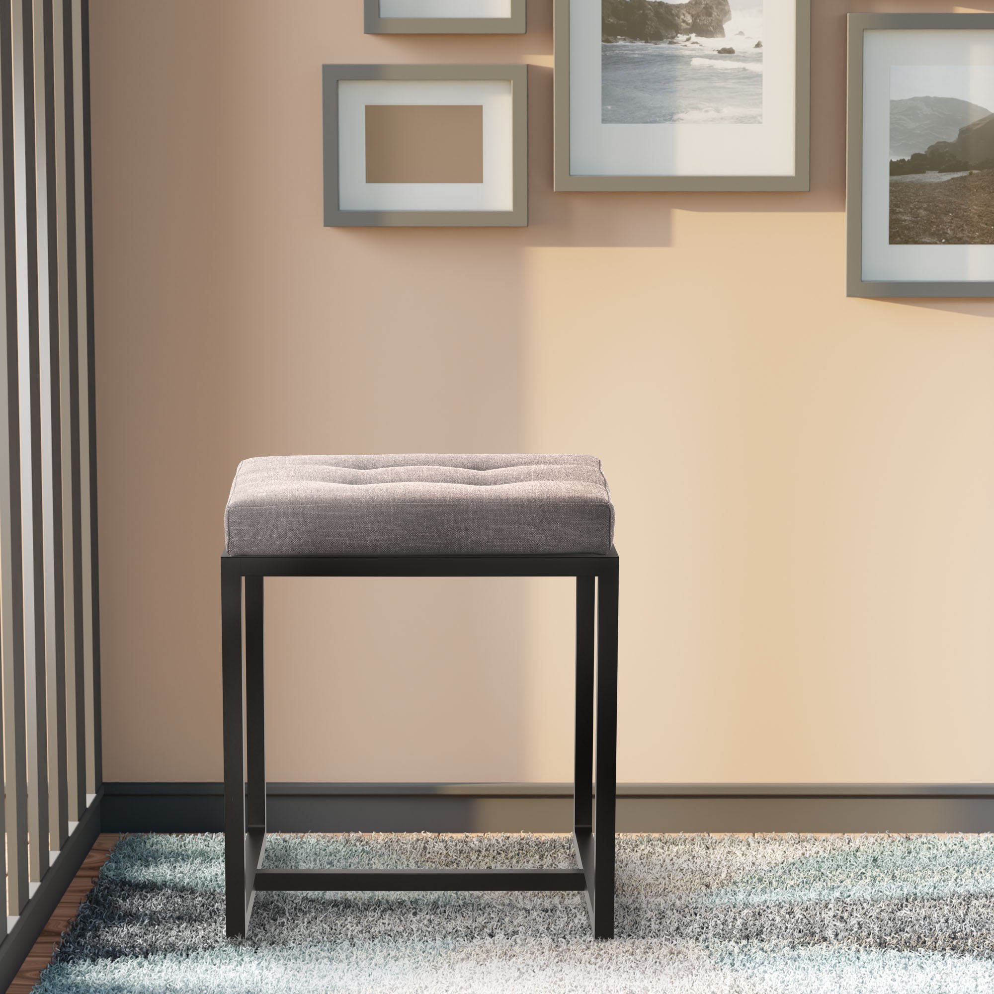 Pouf Barci avec structure noire