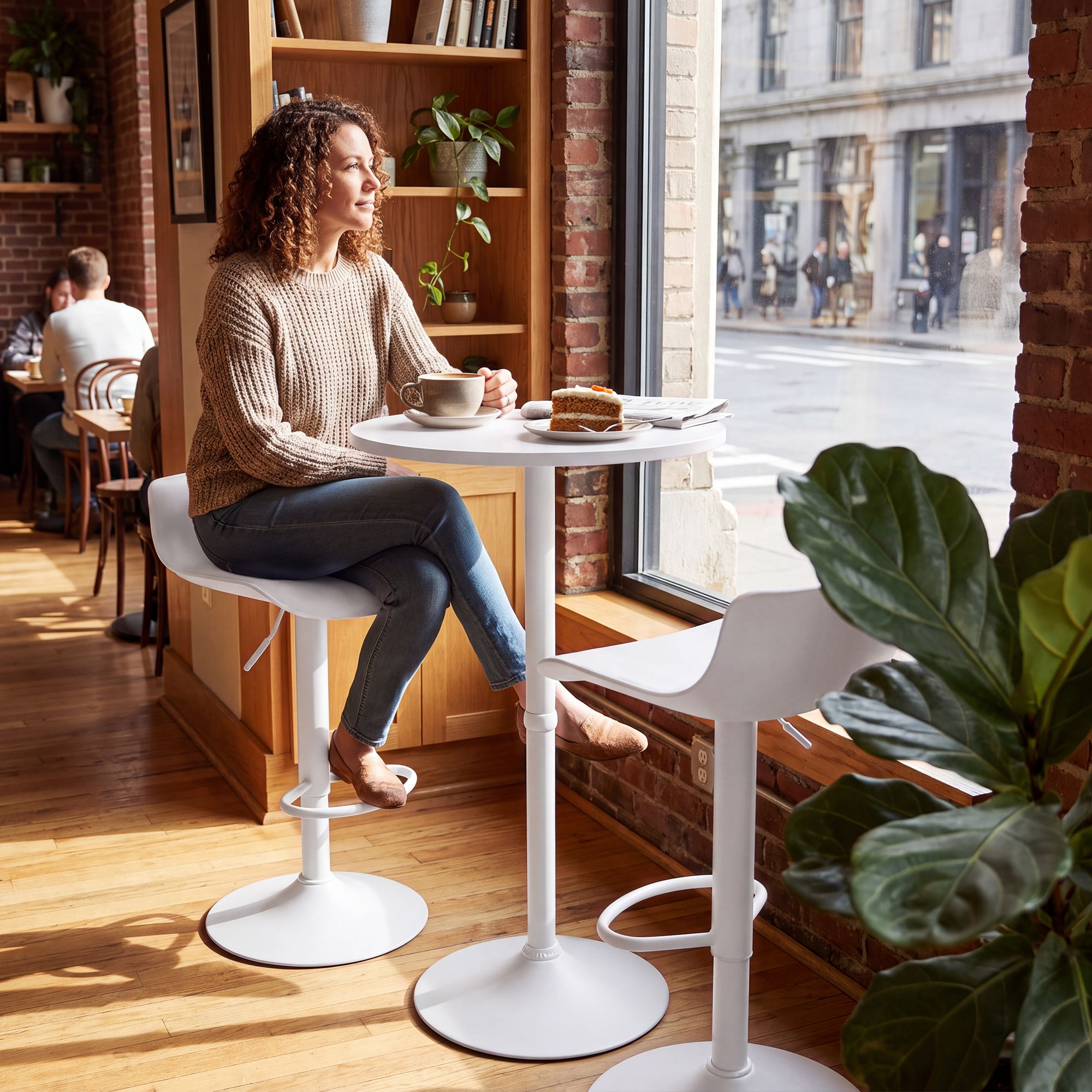 Ensemble table de bar Navo avec 2 tabourets de bar