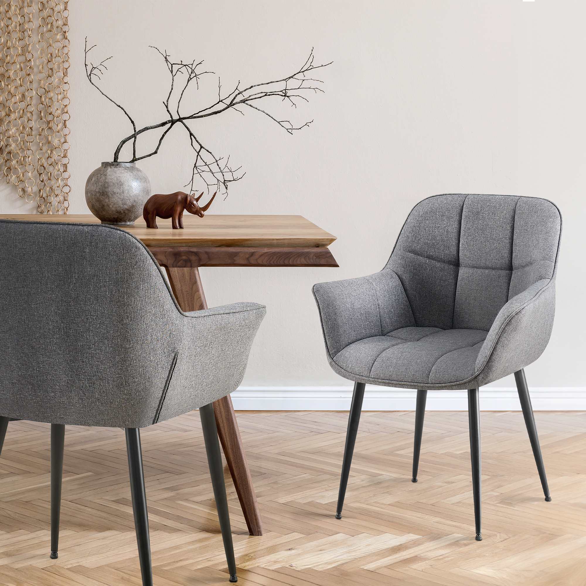 Chaise de salle à manger Roseville avec accoudoirs et pieds en métal