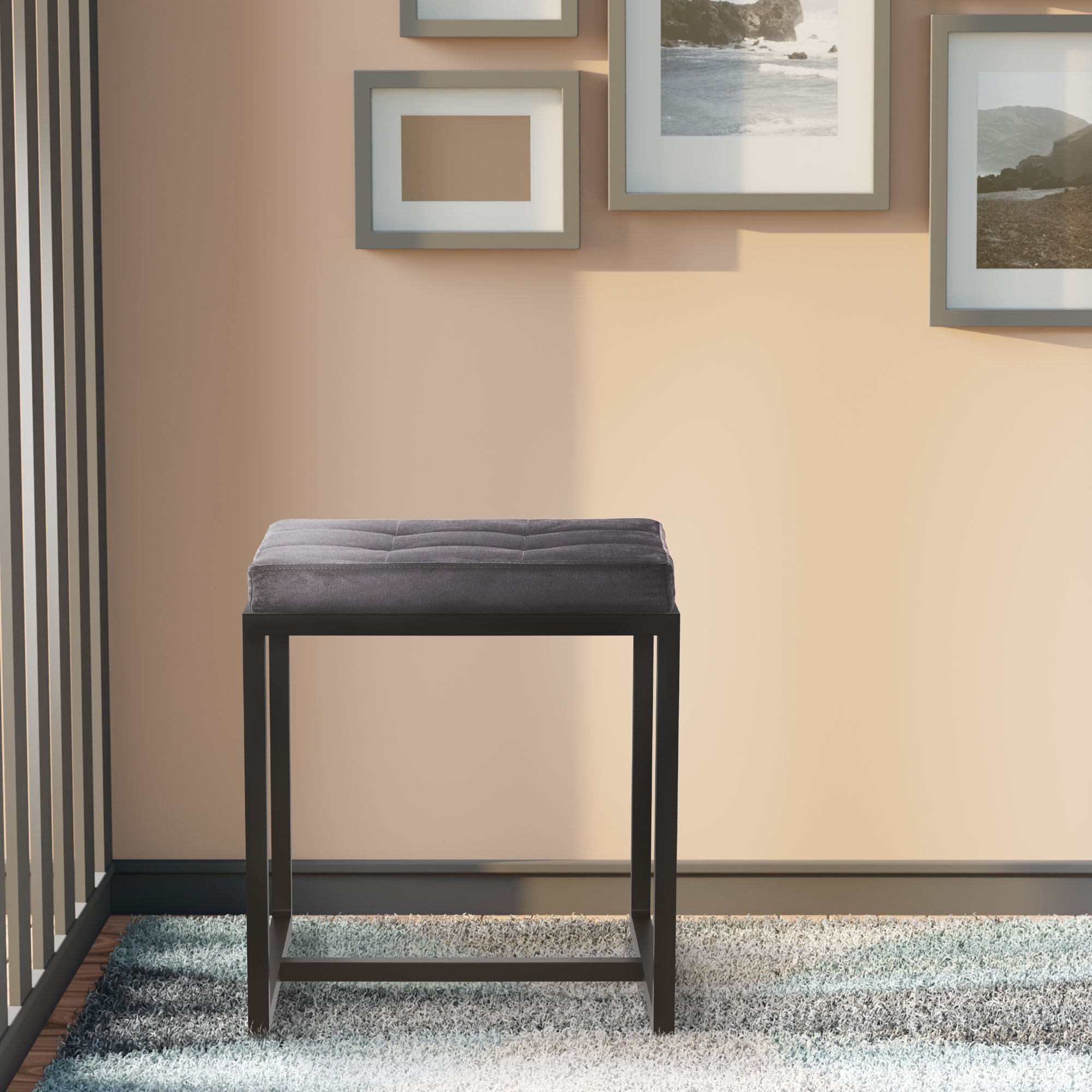 Pouf Barci avec structure noire