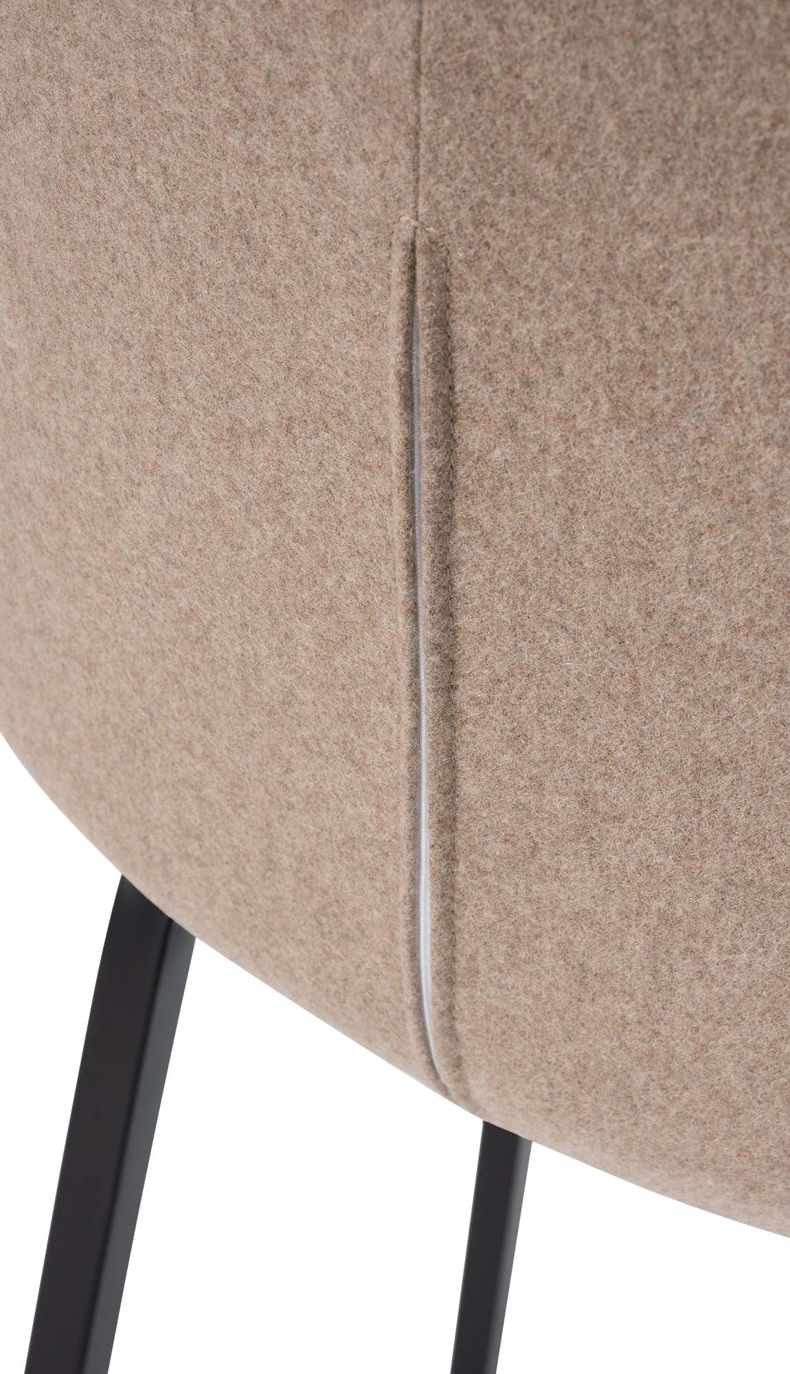 Tabouret de bar Monea feutre avec piètement à quatre pieds