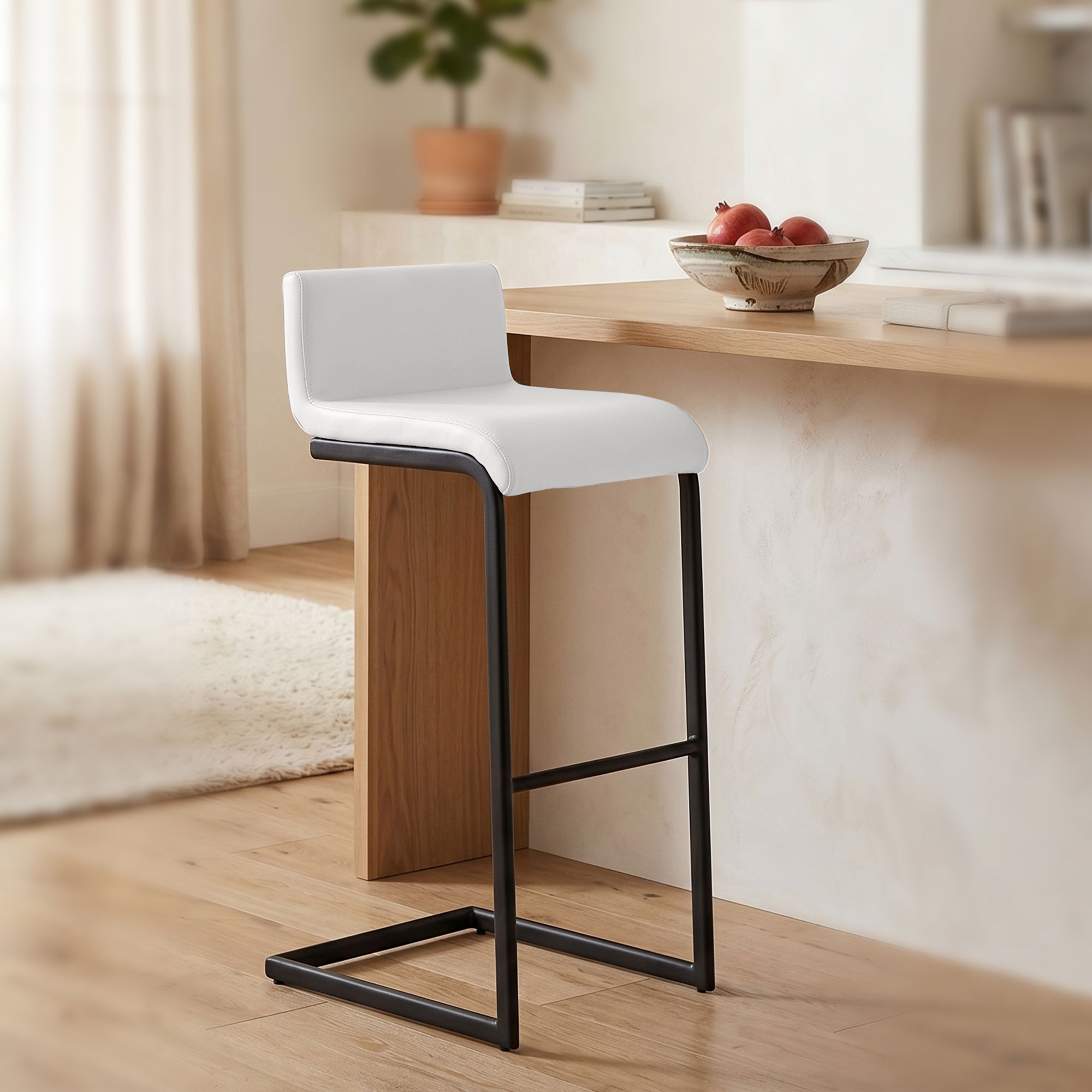 Lot de 2 Tabourets de Bar Newport, Piétement Métallique Noir