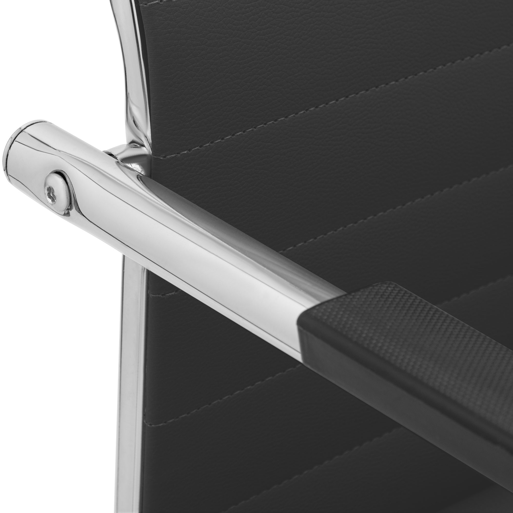 Chaise cantilever Hakon aspect cuir