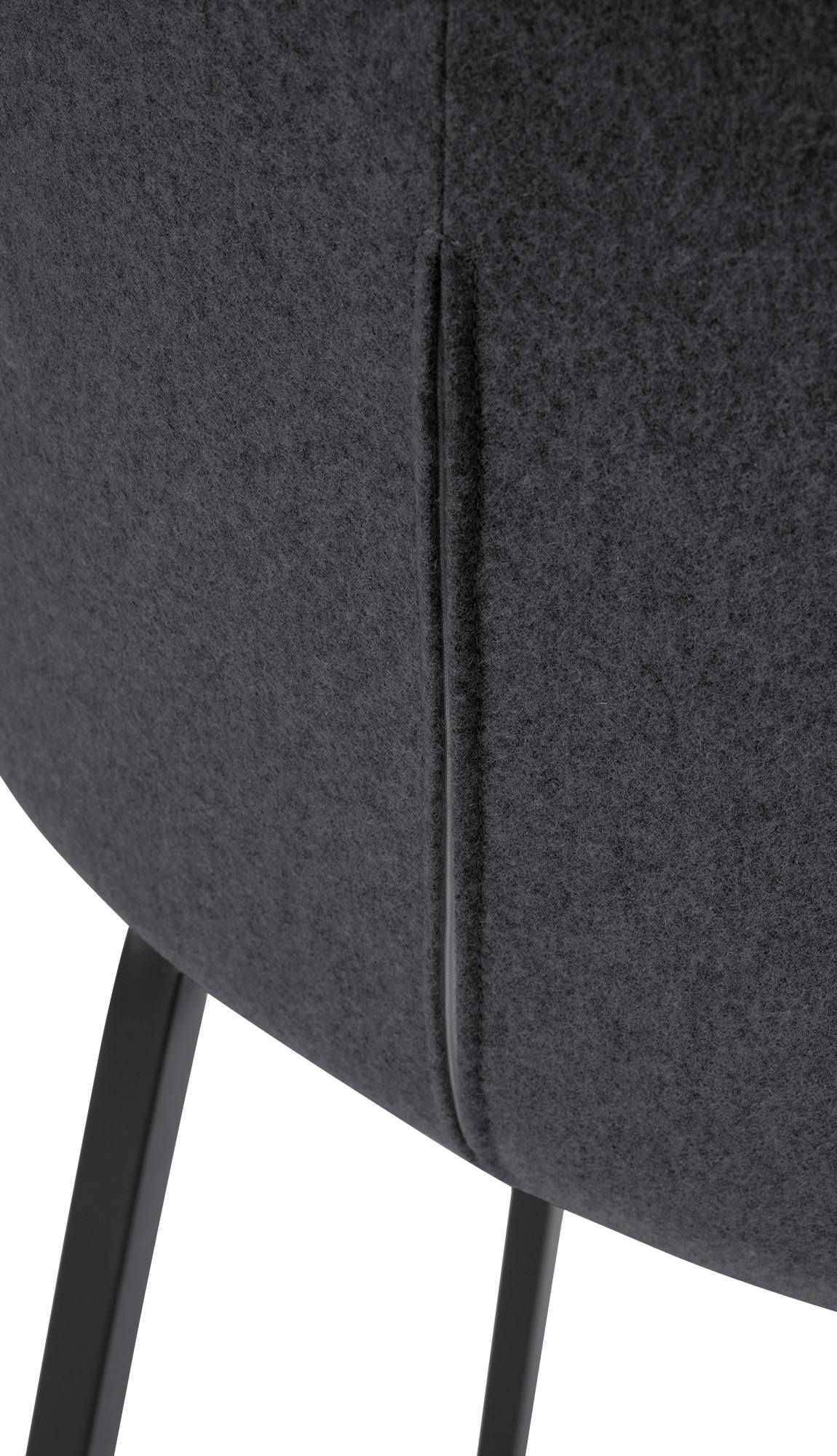 Tabouret de bar Monea feutre avec piètement à quatre pieds