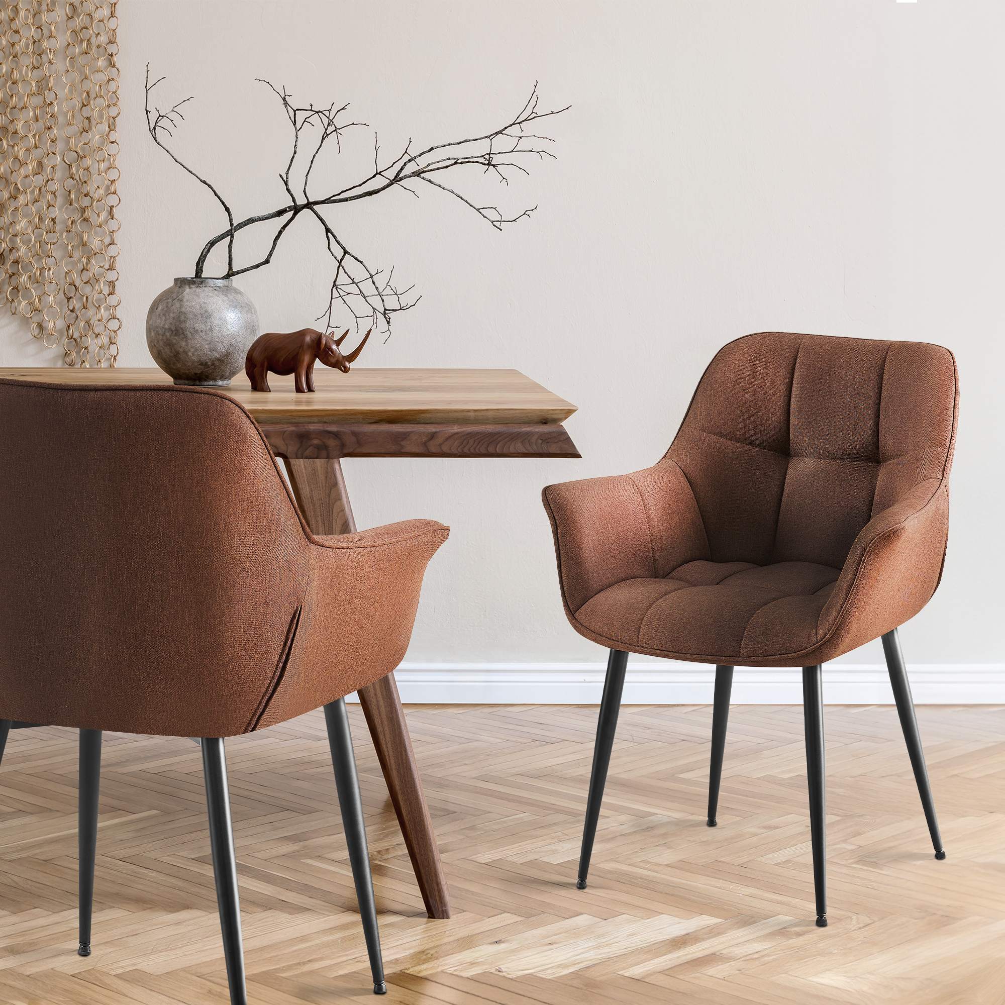 Chaise de salle à manger Roseville avec accoudoirs et pieds en métal