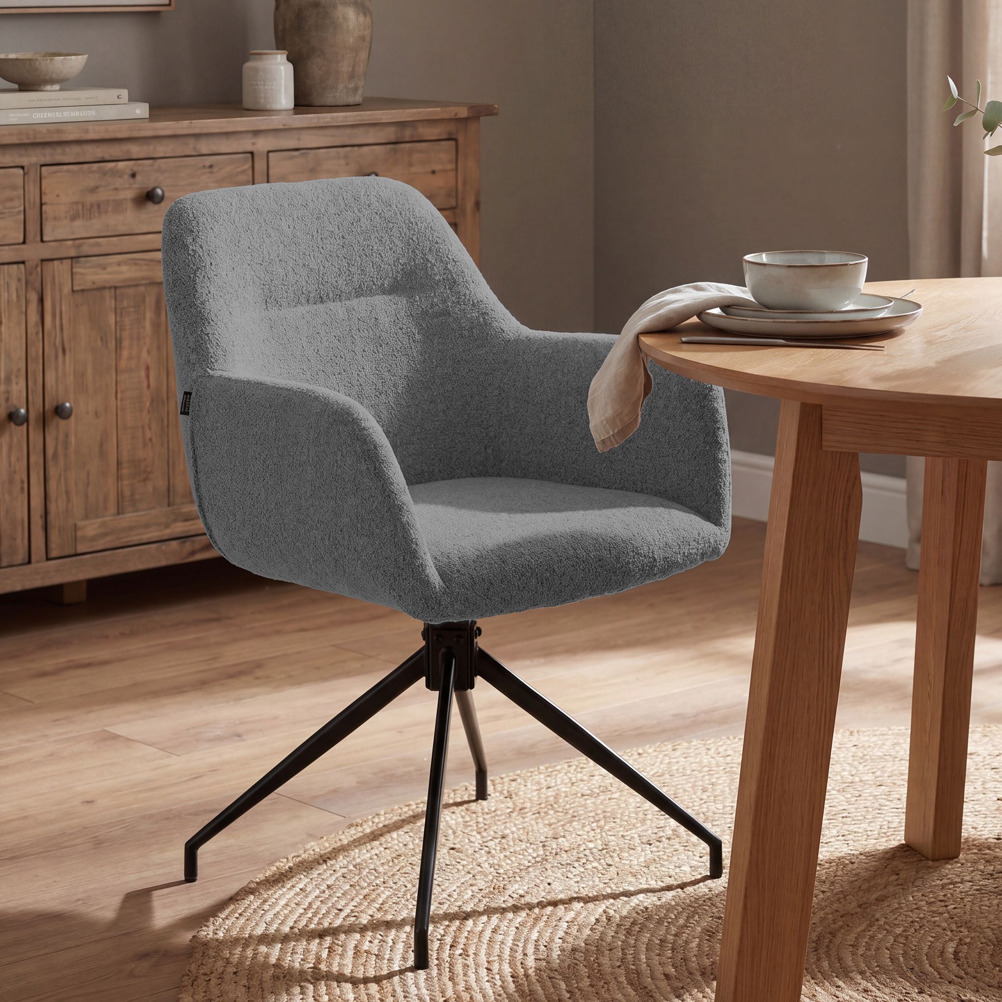 Chaise de salle a manger Merlinda en tissu teddy