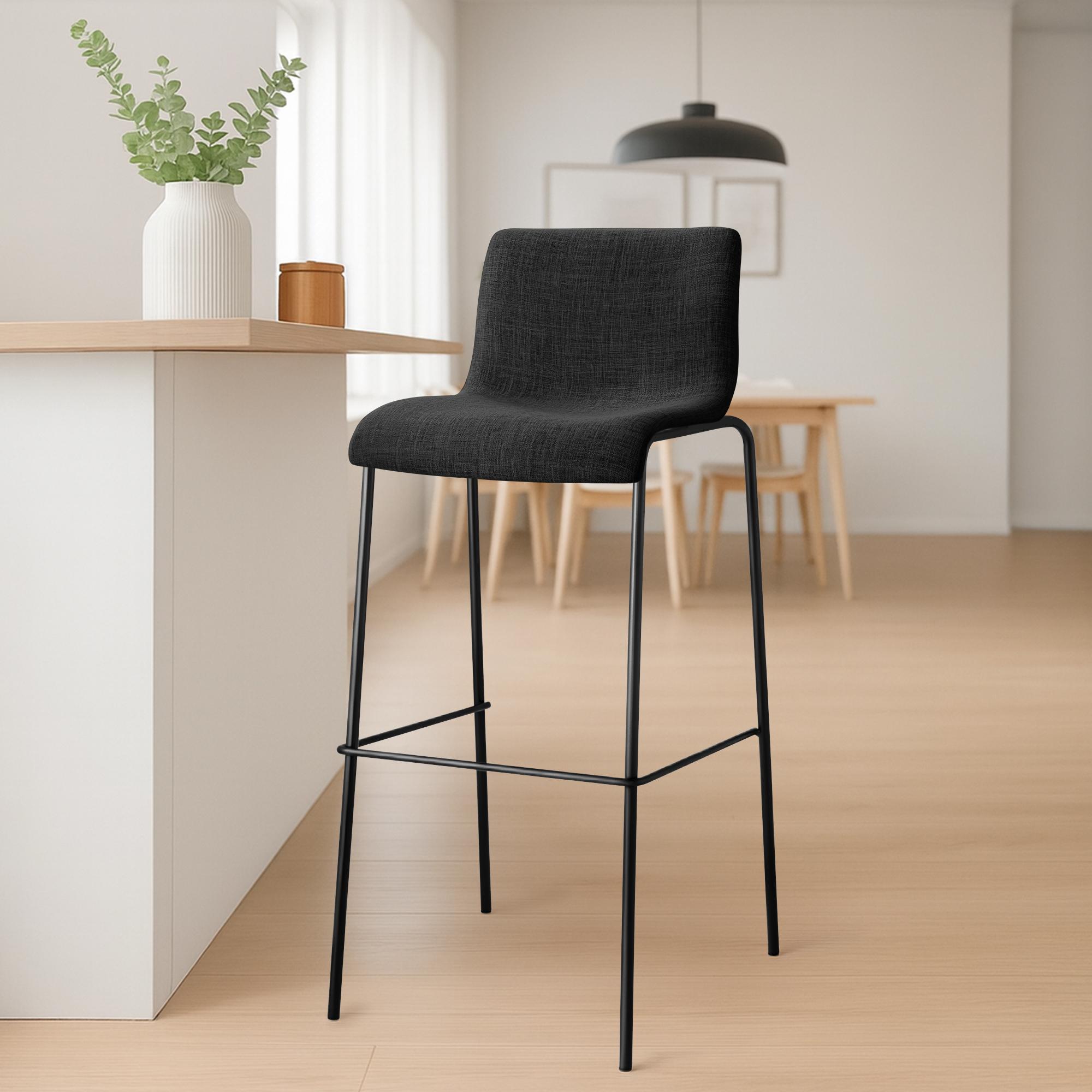 Tabouret de bar Hover en tissu avec pied a 4 branches